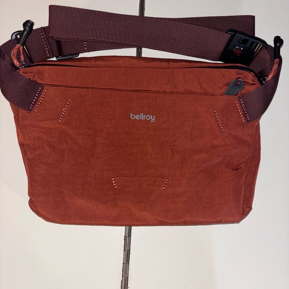 Bellroy Lite Sling Mini – Clay